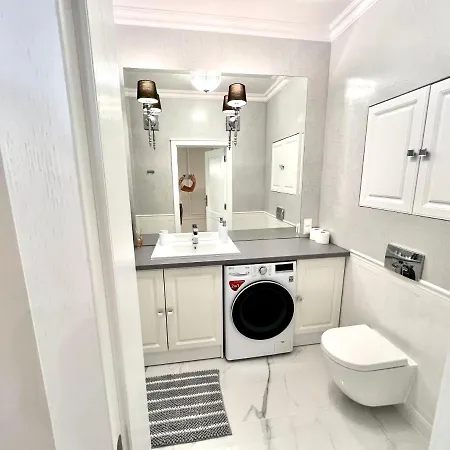 Zamiejska Luxury Apartament Σλούπσκ